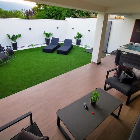 Istocno Sarajevo Apartment Luaran gambar